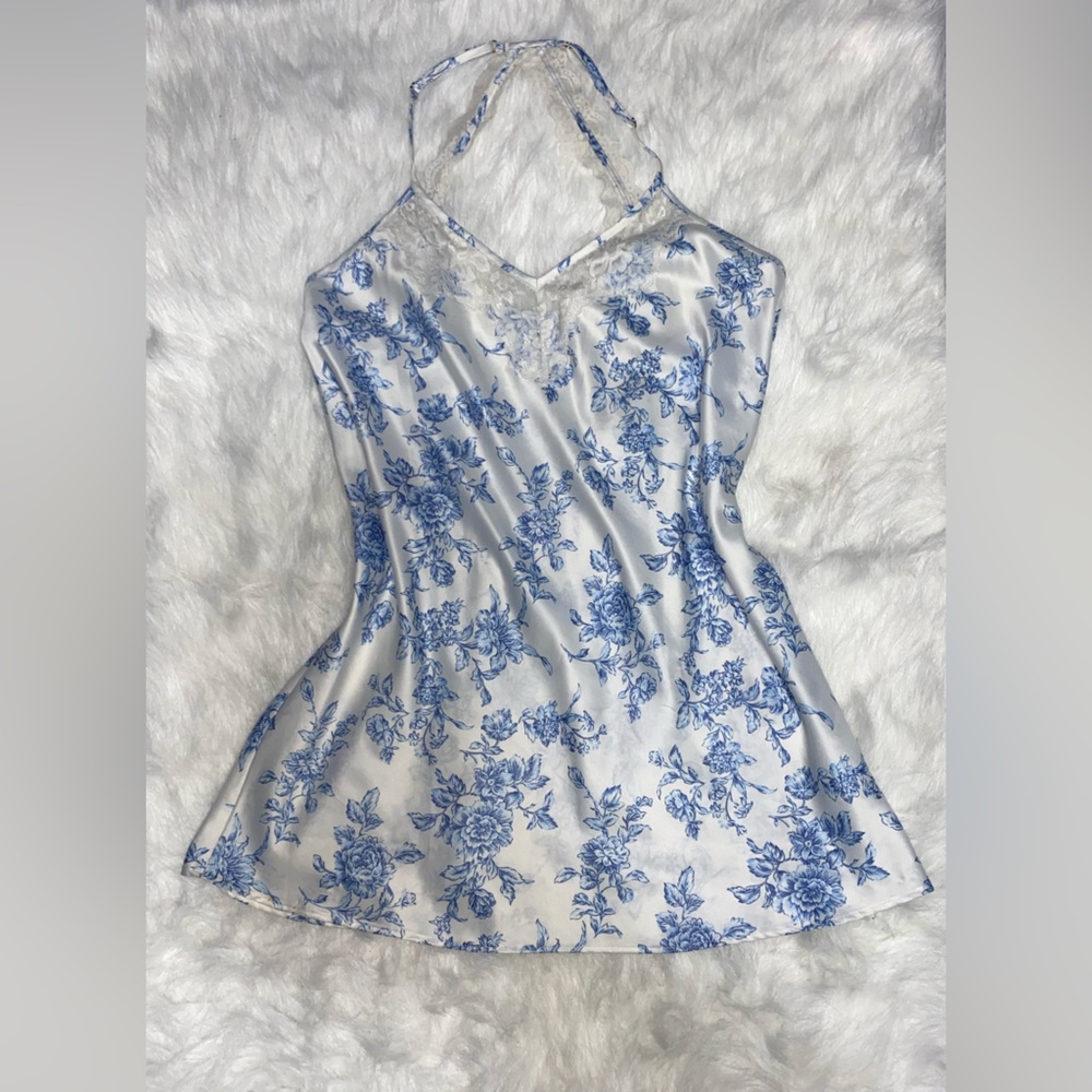 BLUE FLORAL GOWN